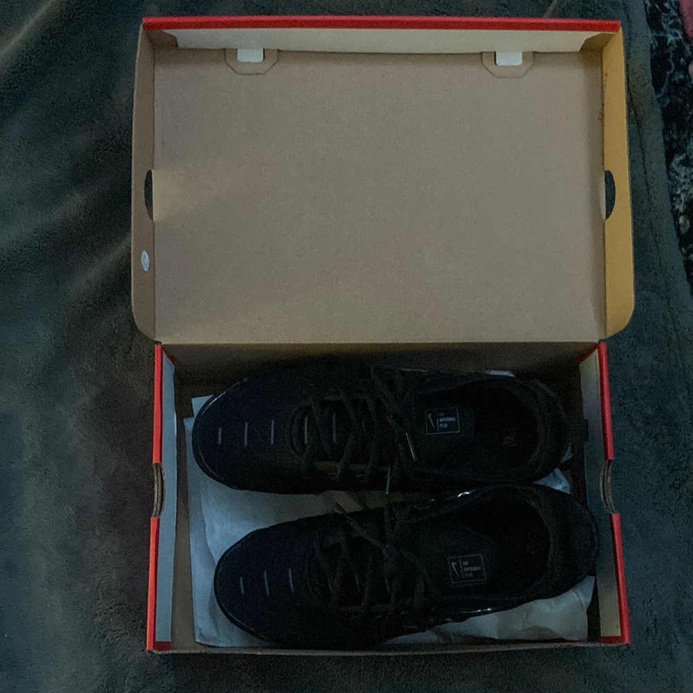 AIR VAPORMAX PLUS
